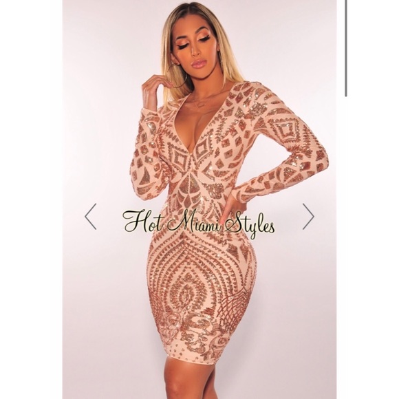 Hot Miami Styles Dresses & Skirts - Rose Gold Sequins Long Sleeve Dress. ✨🤩✨🤩✨